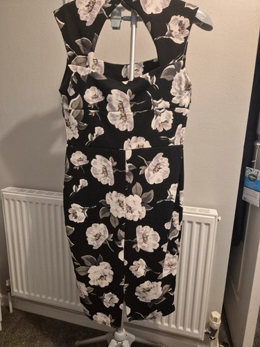 Womens brand new boohoo floral - brand,