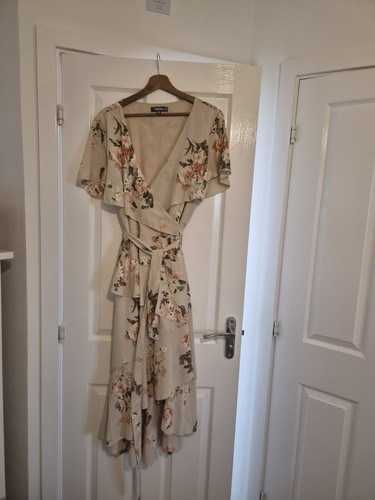 Missguided floral wrap midi - missguided,