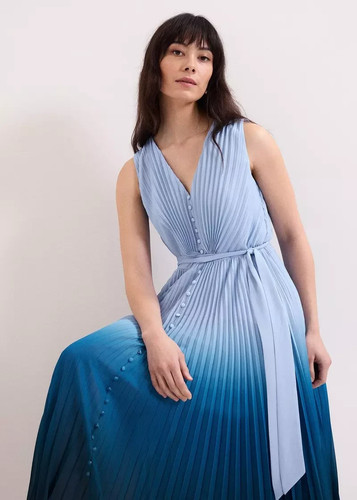 Stunning blue ombré pleated - stunning,