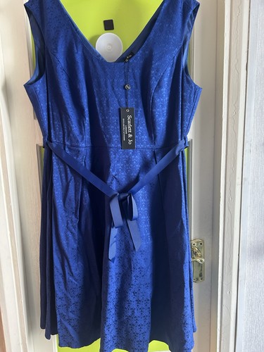 Bnwt scarlett women s - &, jo